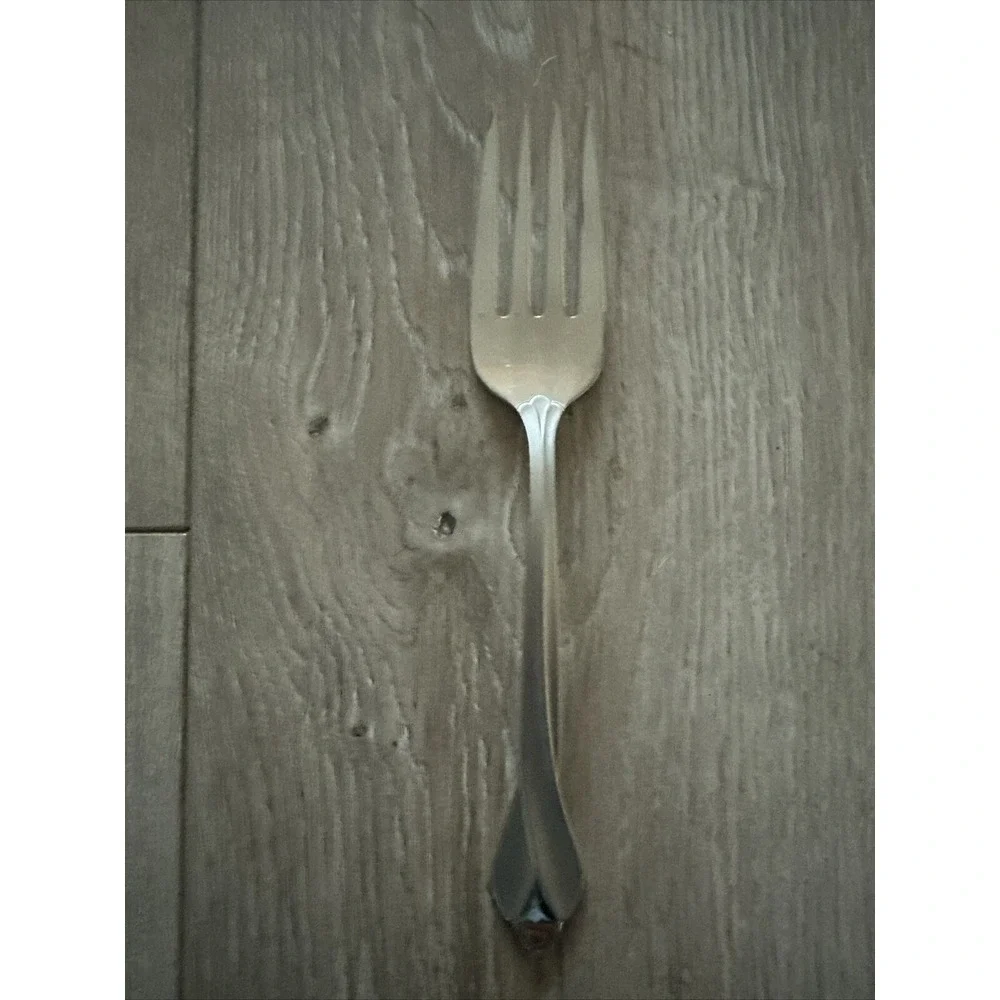 Oneida TRIBECA *1 Medium Cold Meat Serving Fork* 8 1/4